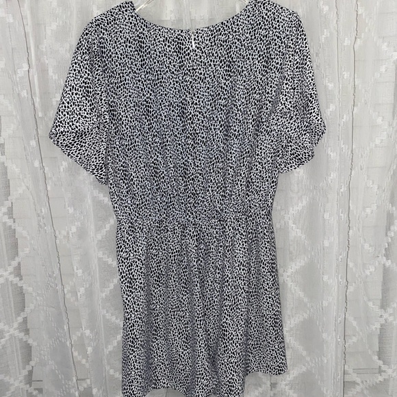 UMGEE Black and White Spotted Romper - Picture 3 of 7